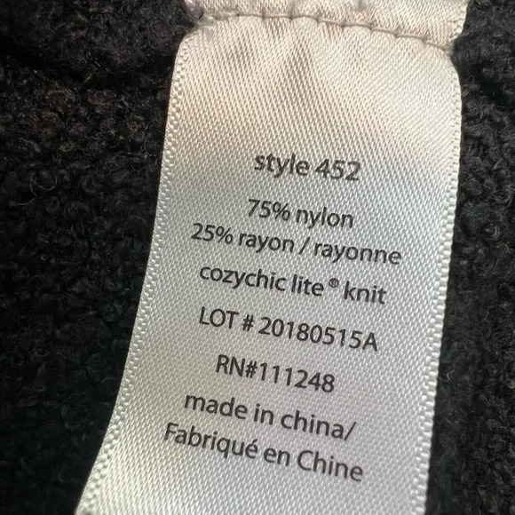 BAREFOOT DREAMS CozyChic Lite Circle Shawl Cardigan in Black - Picture 8 of 9